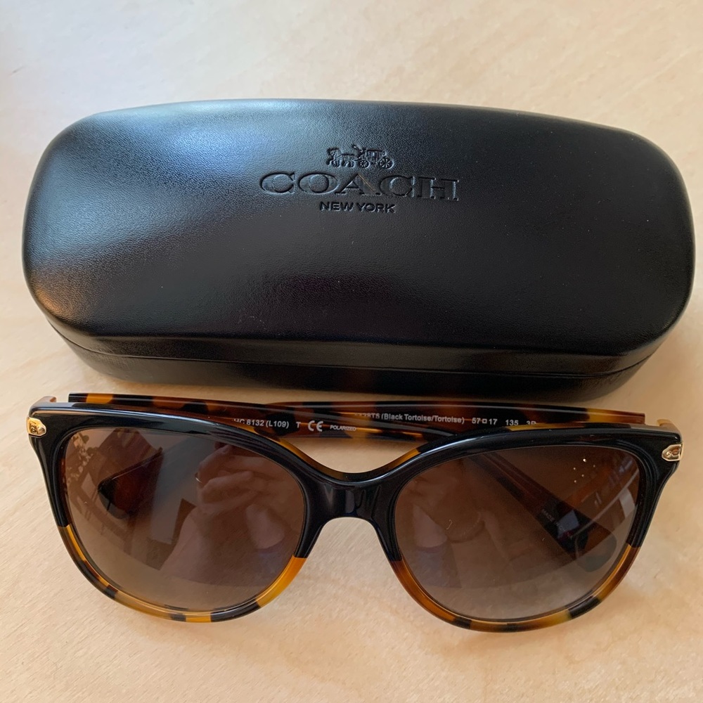 🔥HOT ITEM🔥 Coach polarized sunglasses